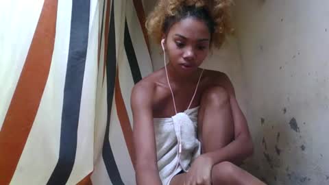 Snapshot of oooosoavizara chatting on 10, 6, 2026 oooosoavizara online show from 10, 6, 2026