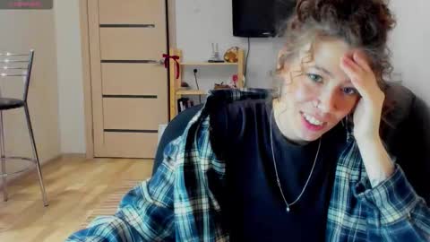 Snapshot of oops_britney chatting on 14, 2, 2026 Britney online show from 14, 2, 2026