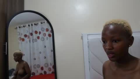 Snapshot of opulent_vixen chatting on 26, 4, 2026 opulent_vixen online show from 26, 4, 2026
