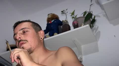 Snapshot of or690 chatting on 10, 10, 2025 or online show from 10, 10, 2025