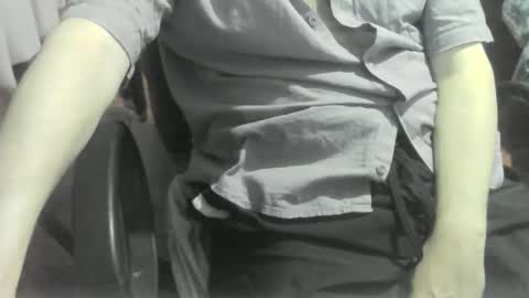 Snapshot of ore_cam chatting on 4, 2, 2025 Ore online show from 4, 2, 2025