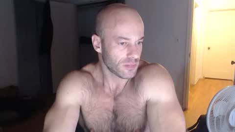 Snapshot of oregon87 chatting on 1, 1, 2025 The Oregon Lumberjack online show from 1, 1, 2025