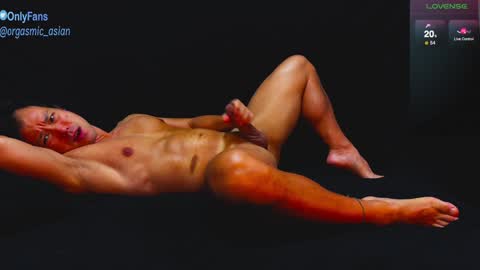 Snapshot of orgasmic_asian chatting on 25, 1, 2025 Orgasmic Asian online show from 25, 1, 2025