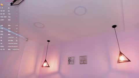 Miss Guzman  online show from 20, 9, 2025