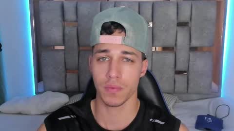 Orionblaze 69  online show from 20, 5, 2026