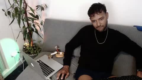 Snapshot of orlando_horny chatting on 2, 10, 2025 orlando_horny online show from 2, 10, 2025