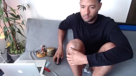 Snapshot of orlando_horny chatting on 2, 10, 2025 orlando_horny online show from 2, 10, 2025