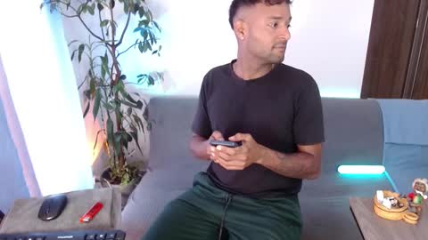 Snapshot of orlando_horny chatting on 8, 10, 2025 orlando_horny online show from 8, 10, 2025