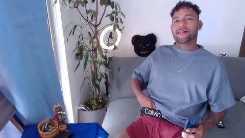 Snapshot of orlando_horny chatting on 11, 10, 2025 orlando_horny online show from 11, 10, 2025