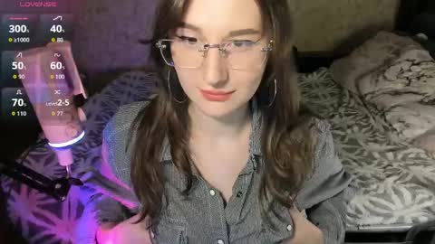 Snapshot of oskar_fucker chatting on 6, 5, 2026 Leliana online show from 6, 5, 2026