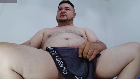 Snapshot of oso_gael chatting on 25, 9, 2025 Bear Gael online show from 25, 9, 2025