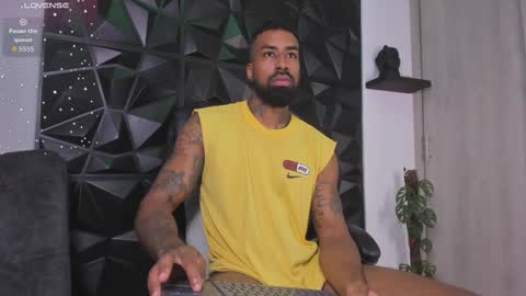 Snapshot of ostin_danielss chatting on 28, 10, 2025 Ostin Daniels online show from 28, 10, 2025