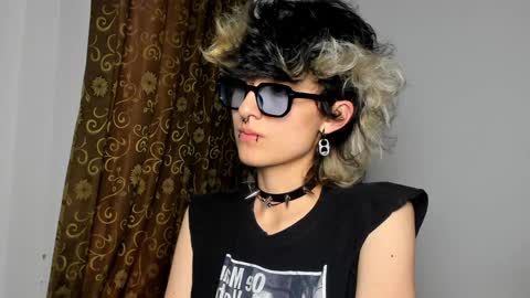 Snapshot of ottoyan_ chatting on 11, 12, 2024 Otto 3 online show from 11, 12, 2024