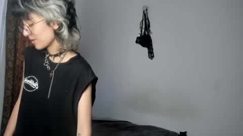 Snapshot of ottoyan_ chatting on 18, 2, 2025 Otto 3 online show from 18, 2, 2025