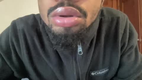 Snapshot of outofhisleague_ chatting on 26, 4, 2026 outofhisleague_ online show from 26, 4, 2026