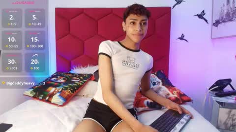 Snapshot of owen_jp chatting on 18, 12, 2025 Owen online show from 18, 12, 2025