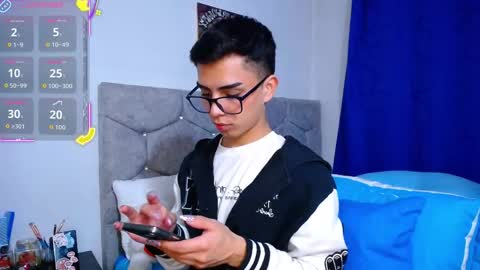 Owen  Independent model  online show from 7, 11, 2025