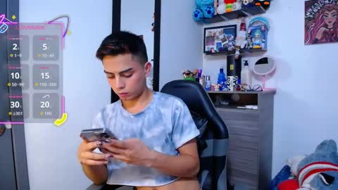 Owen  Independent model  online show from 25, 2, 2026