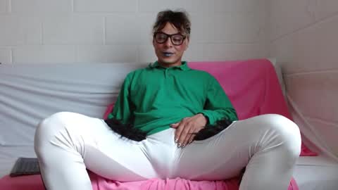 Jeannifer online show from 28, 12, 2024