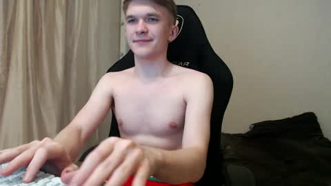 Snapshot of oydikey chatting on 4, 10, 2025 Oydin online show from 4, 10, 2025