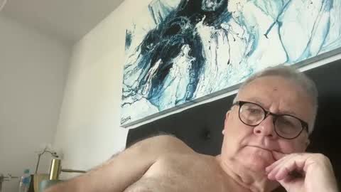Snapshot of ozhairybearxxxx chatting on 21, 1, 2025 ozhairybearxxxx online show from 21, 1, 2025