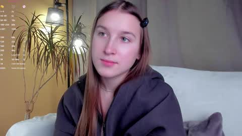 Caroline or just Lina online show from 22, 11, 2025