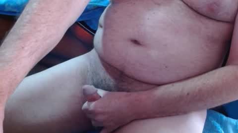 Snapshot of ozzieozzieoi chatting on 11, 9, 2025 HairyolOz online show from 11, 9, 2025