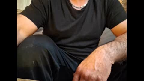 Snapshot of p326032 chatting on 30, 11, 2025 p326032 online show from 30, 11, 2025