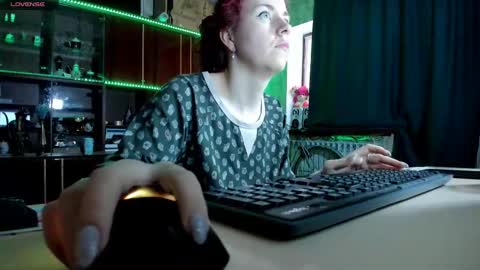 Ella online show from 4, 3, 2025