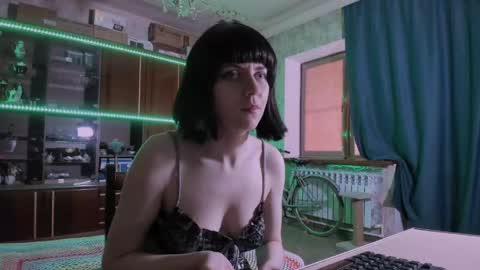 Ella online show from 2, 6, 2026
