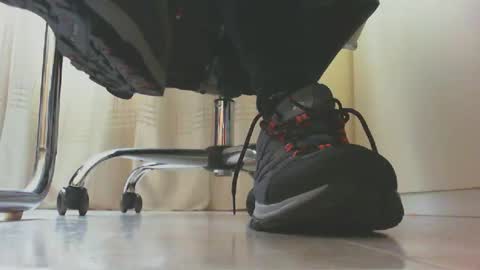 Snapshot of pablomenesssl chatting on 6, 2, 2025 Pablo Meness online show from 6, 2, 2025