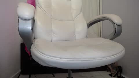 paiperhalliwey online show from 7, 2, 2025