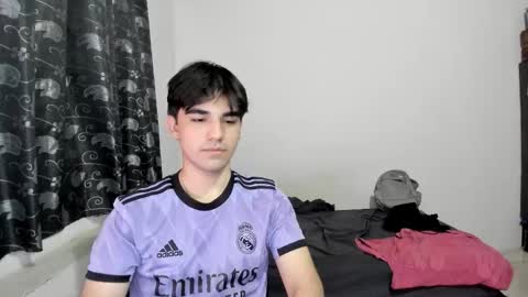 Snapshot of pakun_ chatting on 3, 10, 2025 pakun_ online show from 3, 10, 2025