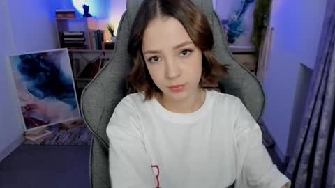 Snapshot of pambeeslyy chatting on 4, 11, 2025 Pam online show from 4, 11, 2025