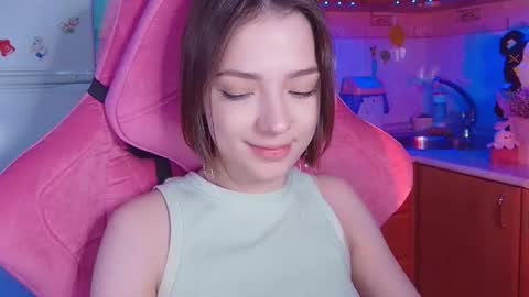 Snapshot of pambeeslyy chatting on 7, 7, 2026 Pam online show from 7, 7, 2026