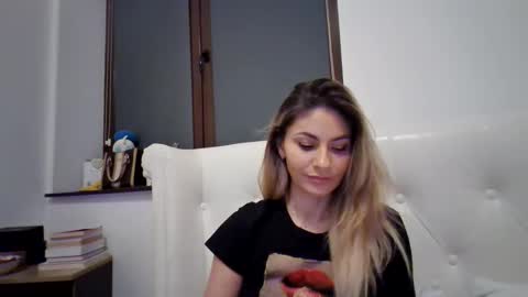 Snapshot of pamela051087 chatting on 14, 12, 2025 Pamela051087 online show from 14, 12, 2025