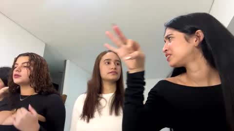 pamela_milleer online show from 3, 1, 2025