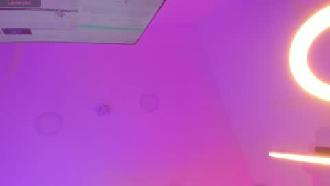 Manuela online show from 11, 11, 2025