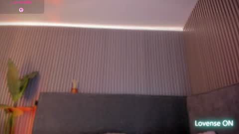 Manuela online show from 9, 6, 2026
