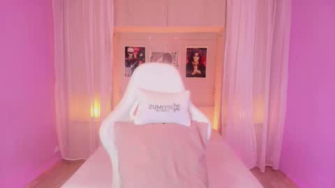 Snapshot of pamelaascott chatting on 19, 2, 2025 P A M online show from 19, 2, 2025