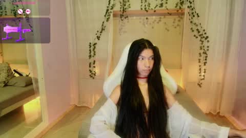 Snapshot of pamelaascott chatting on 16, 9, 2025 P A M online show from 16, 9, 2025