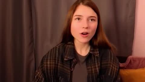 Snapshot of pamilarakestraw chatting on 9, 10, 2025 daniella online show from 9, 10, 2025