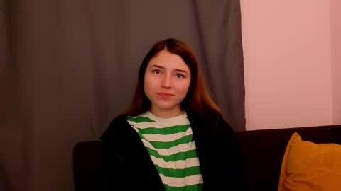 Snapshot of pamilarakestraw chatting on 18, 10, 2025 daniella online show from 18, 10, 2025