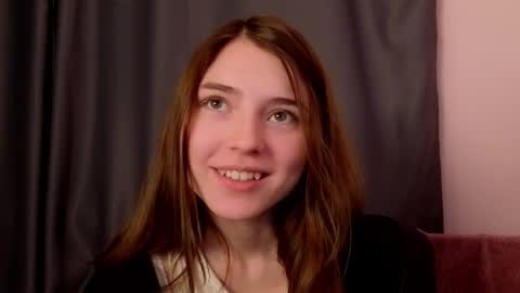 Snapshot of pamilarakestraw chatting on 25, 10, 2025 daniella online show from 25, 10, 2025