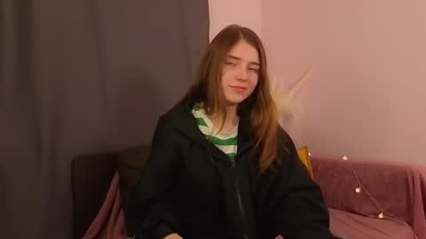 Snapshot of pamilarakestraw chatting on 9, 11, 2025 daniella online show from 9, 11, 2025