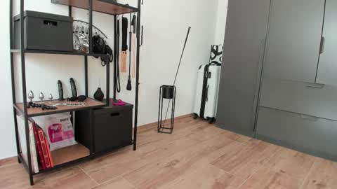 pampersandspanking online show from 1, 3, 2026