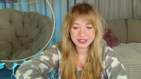 Lina online show from 4, 4, 2026