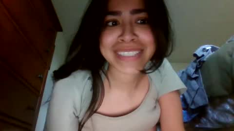 PancakePeachez online show from 12, 3, 2025