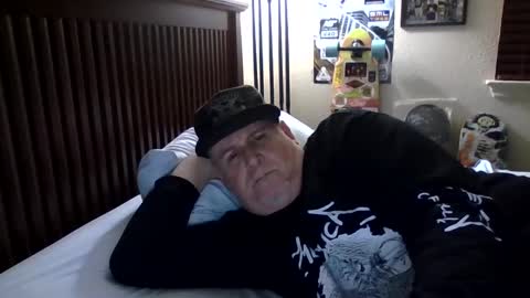 panos online show from 16, 2, 2025