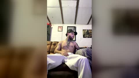 Snapshot of panthers_room chatting on 8, 4, 2026 panthers_room online show from 8, 4, 2026